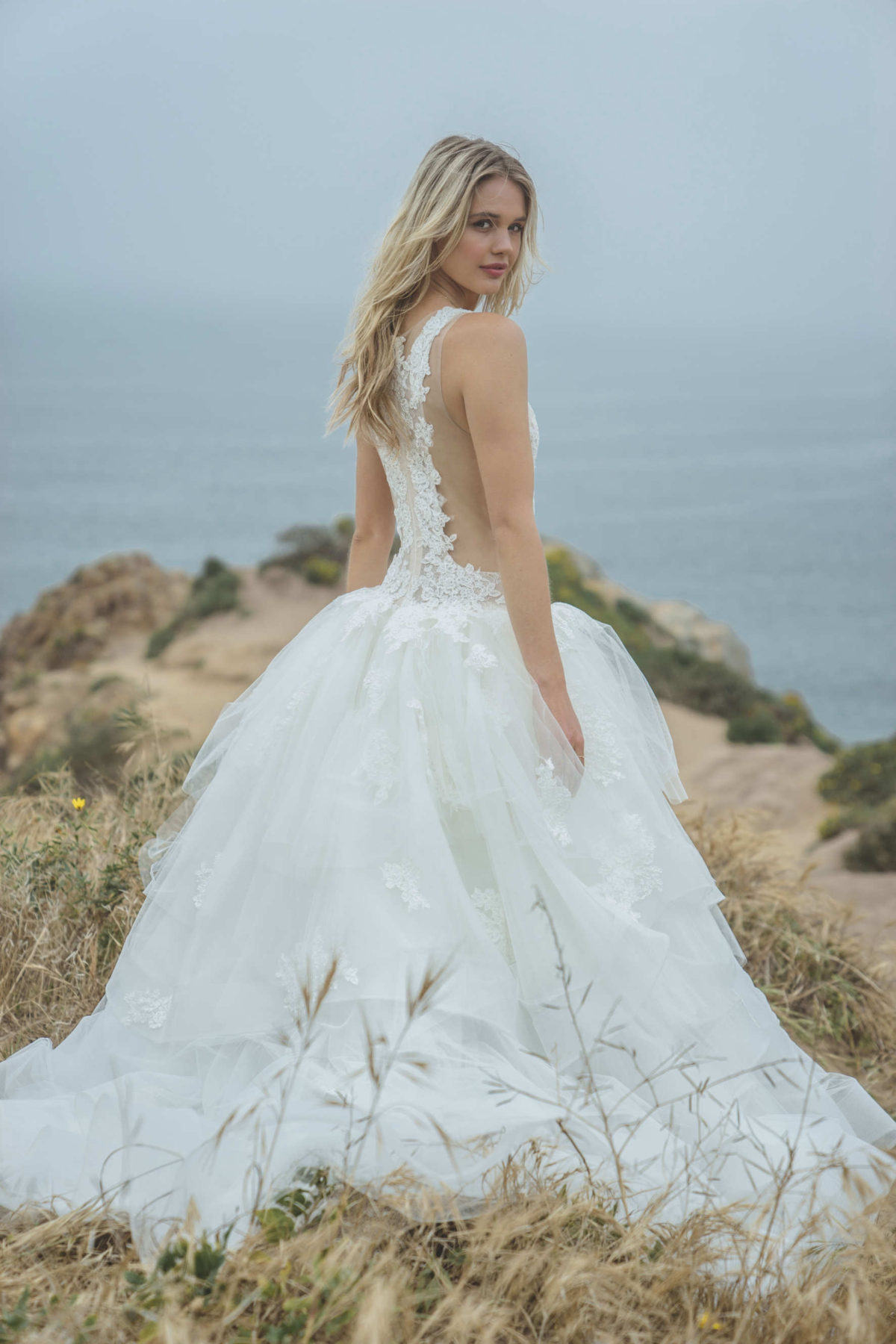 Nyc 2018 Bridal Fashion Week Top 10 Wedding Gown Trends Rothweiler Event Design Blog 6091