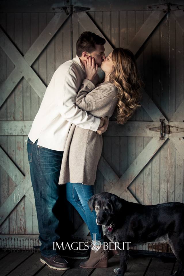 Engagement Photo Sessions are a must for every engaged couple. Read our blog about why it's so important for every bride and groom and get tips how to make them great!