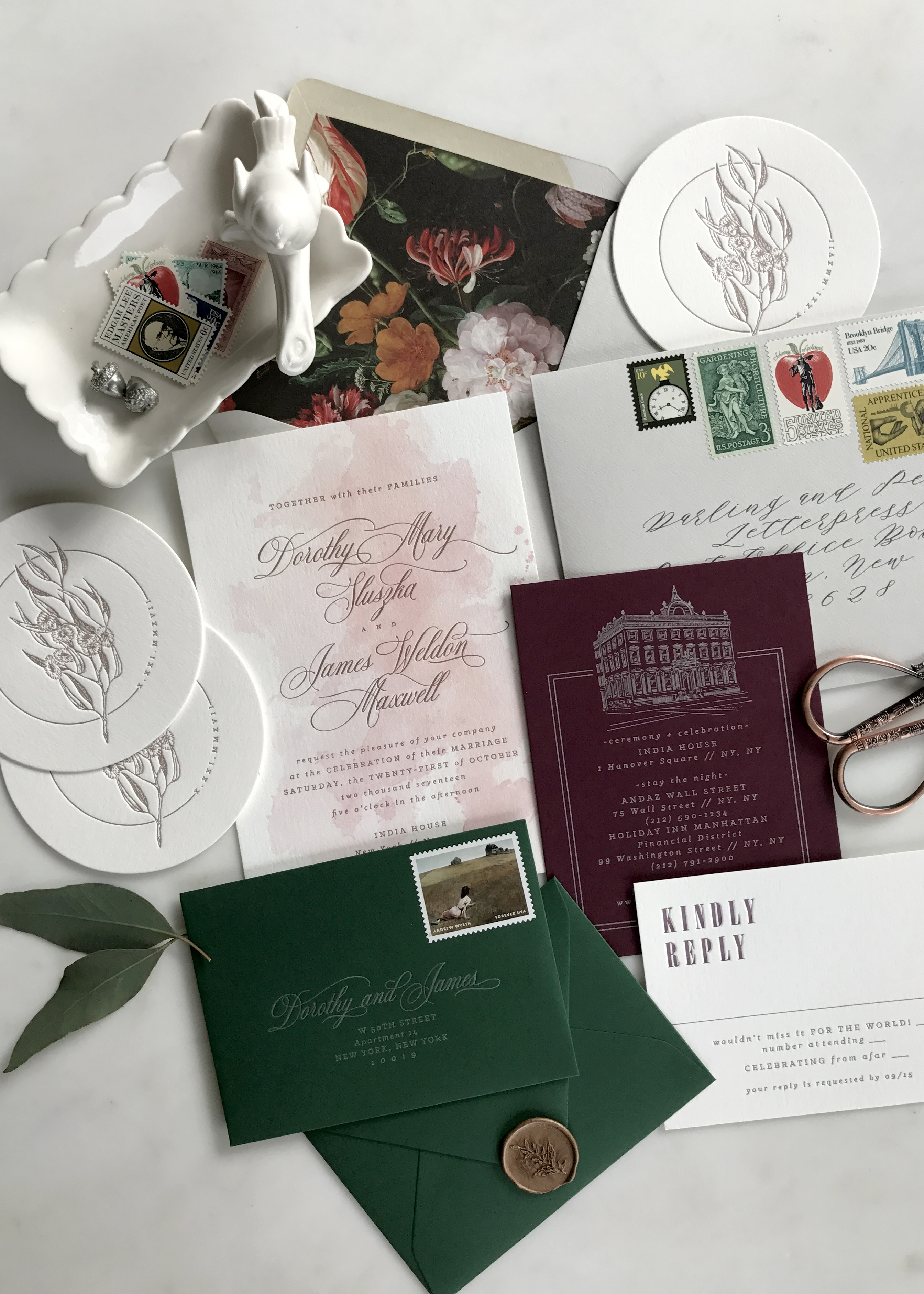 A boho chic invitation suite that is perfect for an outdoor wedding. Check out the blog for garden wedding inspiration and ways you can make your day unique!