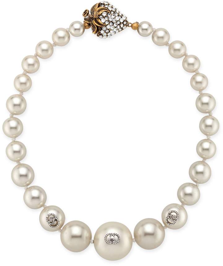 pearl choker necklace