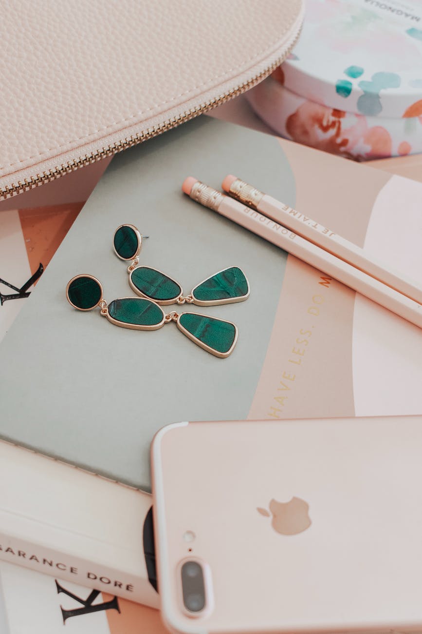 phone earrings and notebook