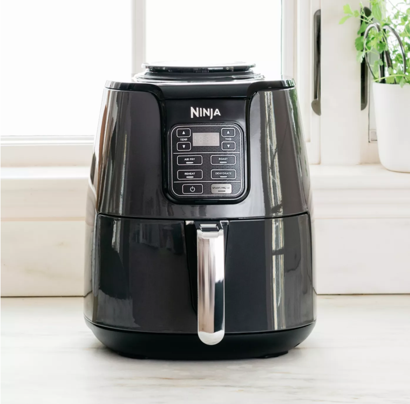 air fryer in black