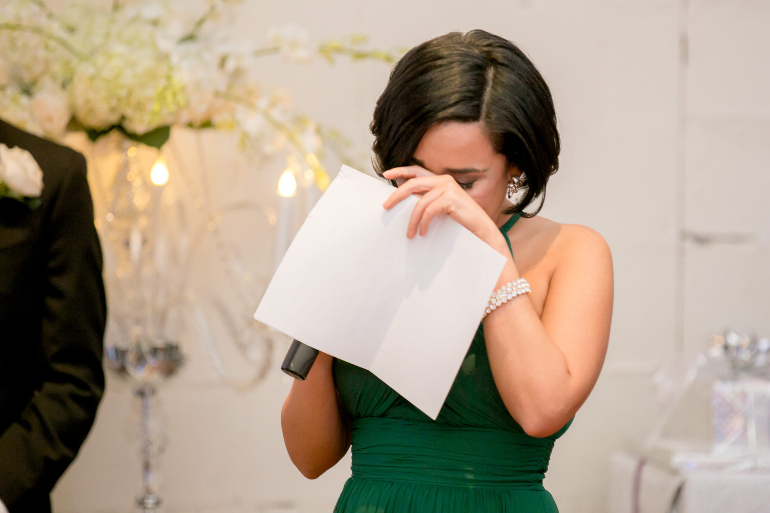 maid of honor crying during toast