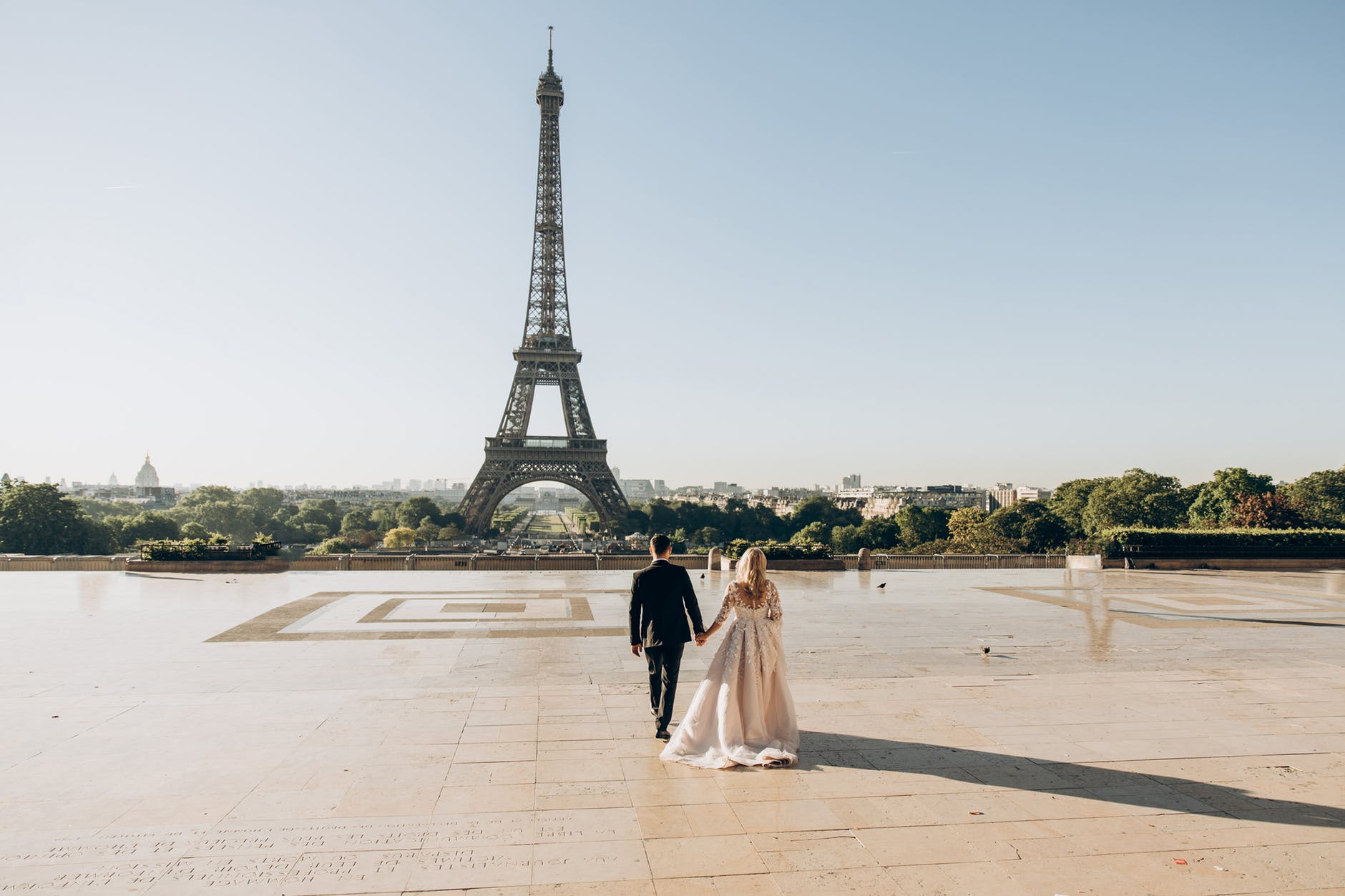 bride and groom in paris