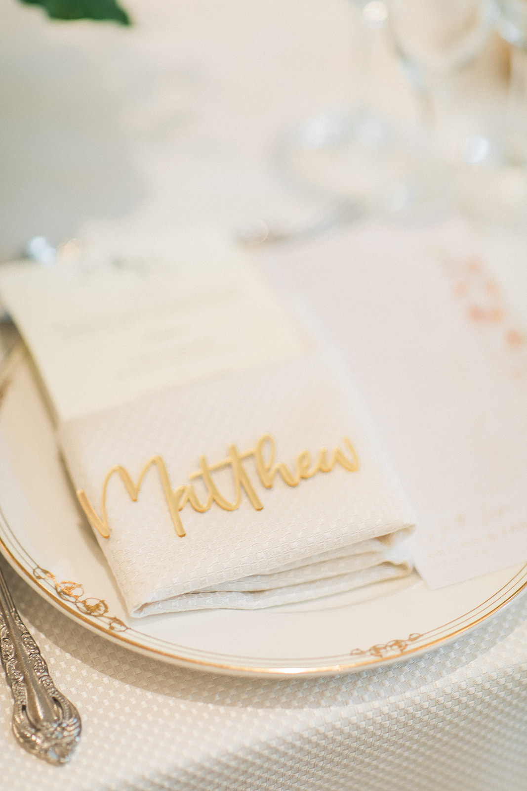 name plate as placecard at wedding