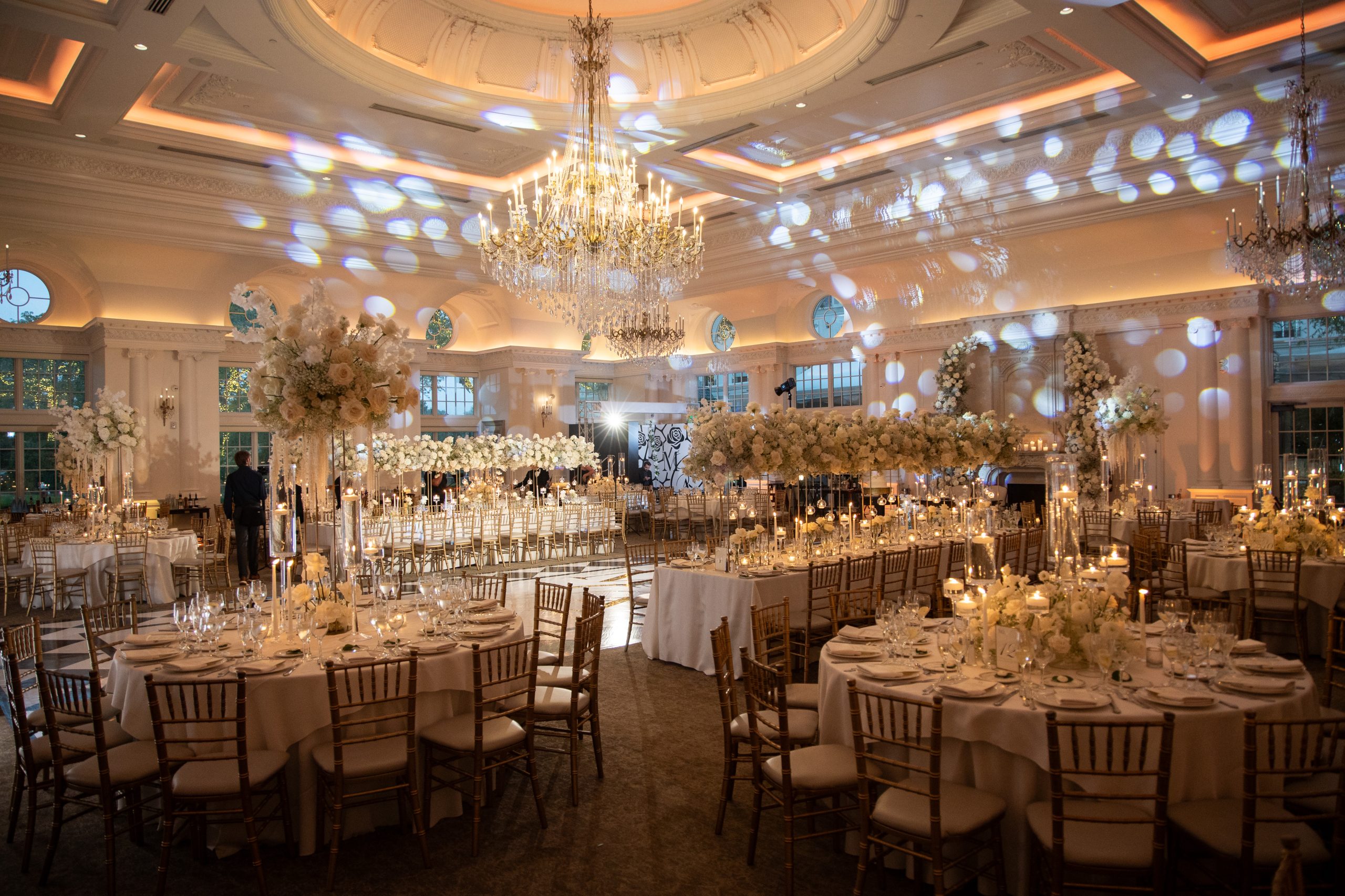 Luxury wedding couple enjoying their seamless wedding day