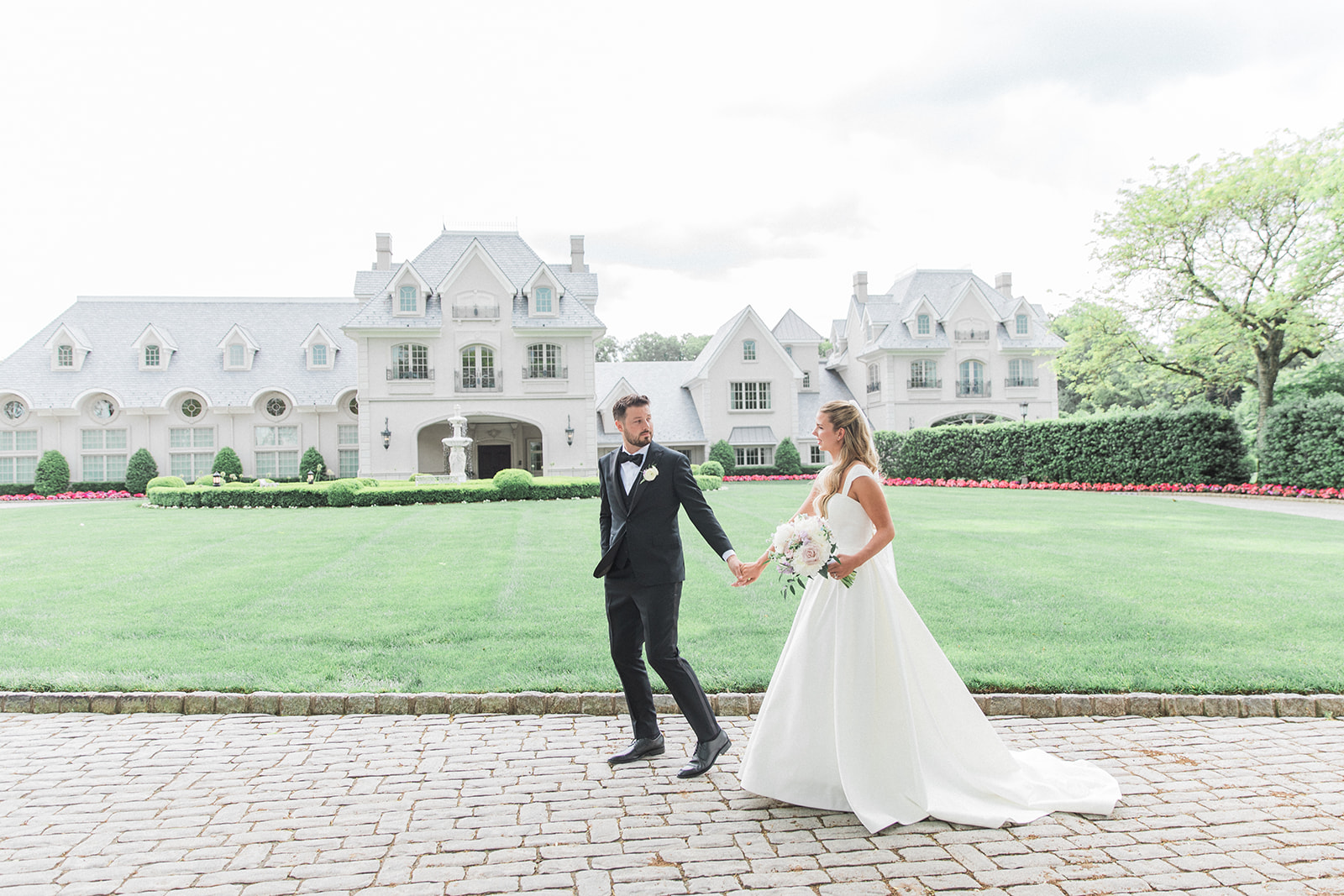 just got engaged now what